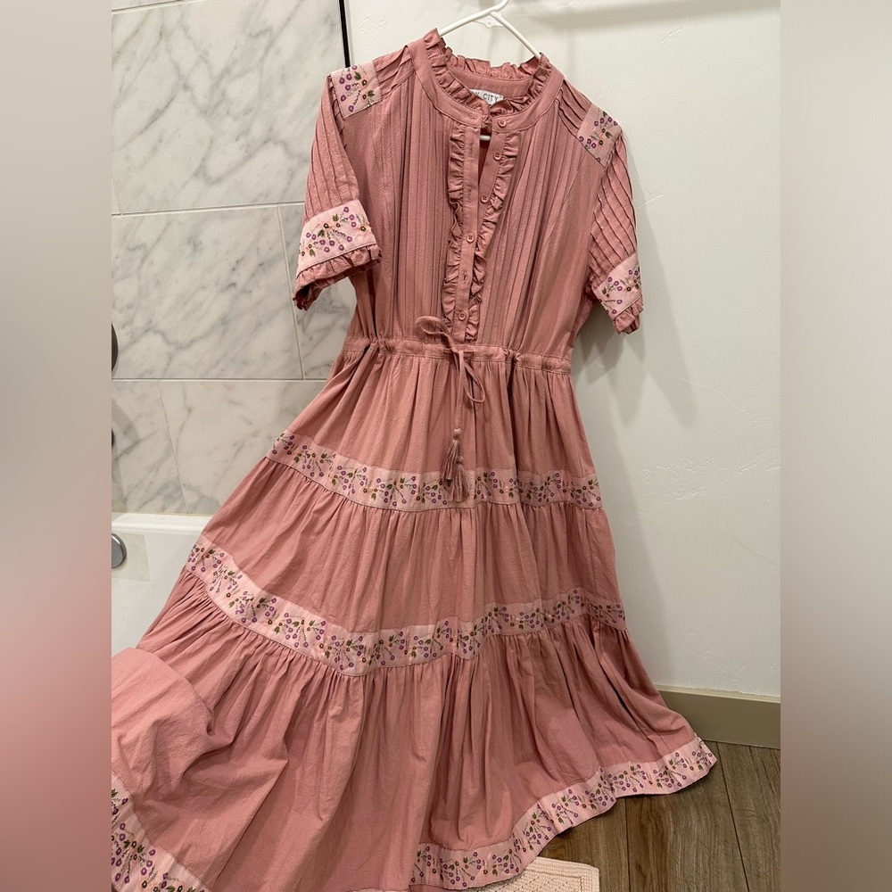 Ivy City Co Santorini dress in Pink - Size Medium